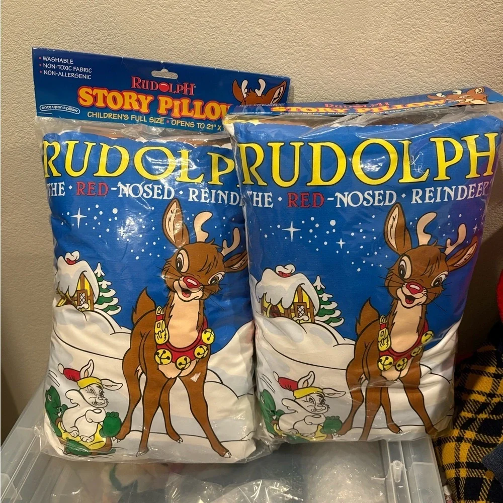 Vintage 1996 Wicklow Co. Rudolph The Red-Nosed Reindeer Story Pillows New Sealed